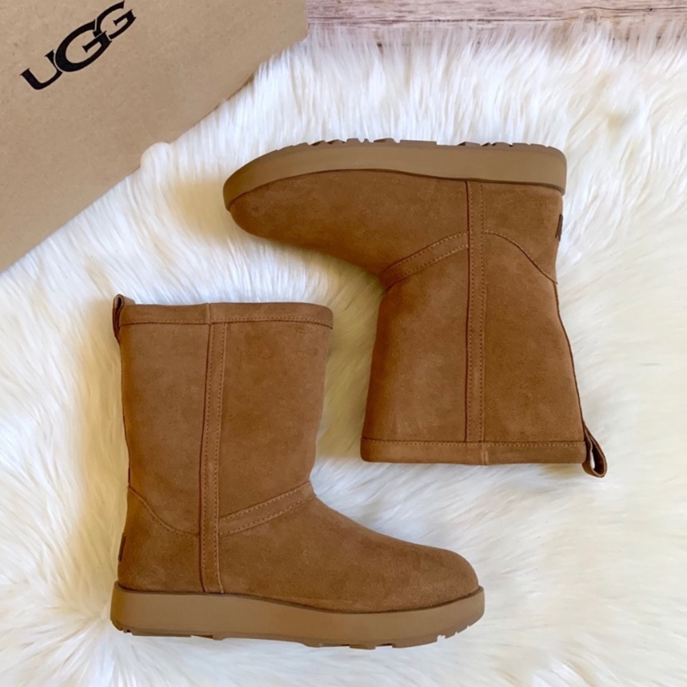 UGG Chestnut Classic Short Waterproof Boots - Picture 2 of 8